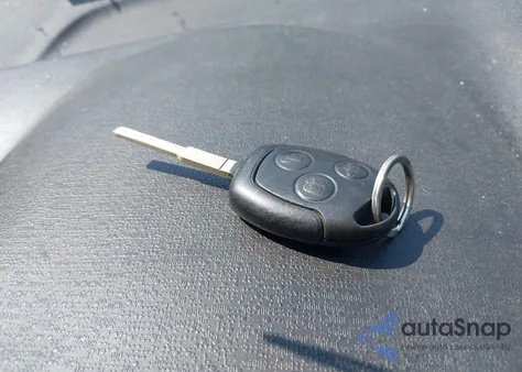 2012 Ford Fiesta Se z USA, uszkodzony, nr VIN 3FADP4BJ9CM153557